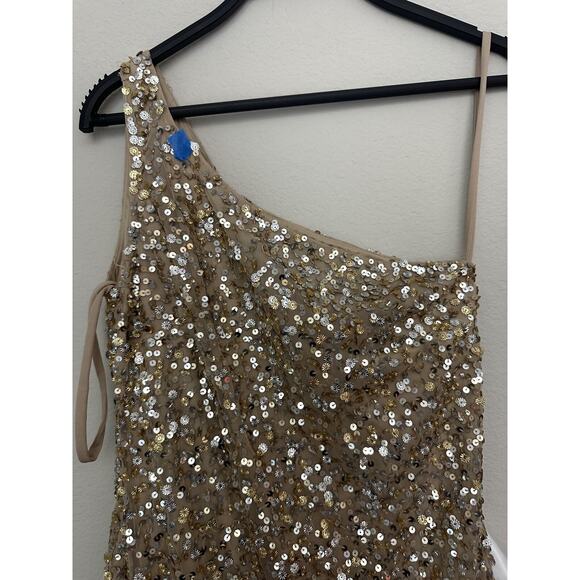 Mac Duggal Gold Sequin Embellished Spaghetti Straps Evening Gown Size 2 - Picture 2 of 11